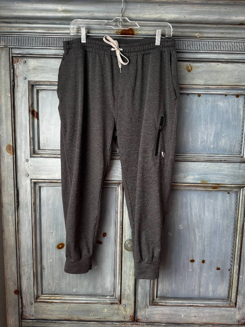 Vuori Sunday Performance Jogger in Gray Size L